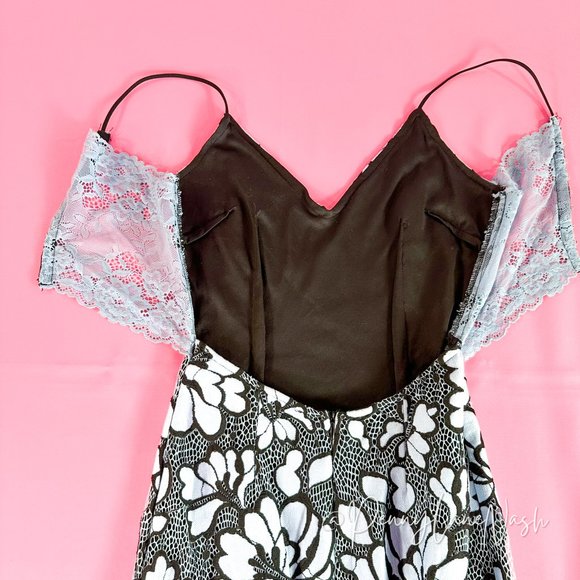 Missguided Floral Lace Back Bodycon Dress - Picture 6 of 13